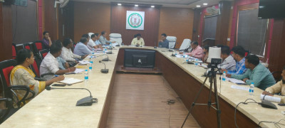 सूरजपुर : कलेक्टर श्री एस. जयवर्धन ने ली खाद्य विभाग की समीक्षा बैठक, विभागीय योजनाओं की प्रगति का लिया जायजा