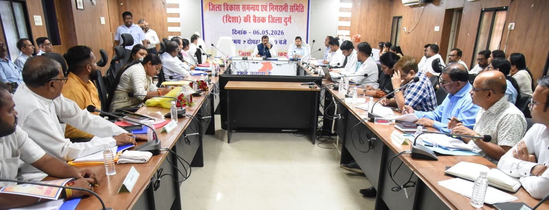 रायपुर : एक पेड़ माँ के नाम, एक सोखता संतान के नाम” अभियान से बढ़ेगी हरियाली होगा जल संरक्षण- सांसद श्री विजय बघेल
