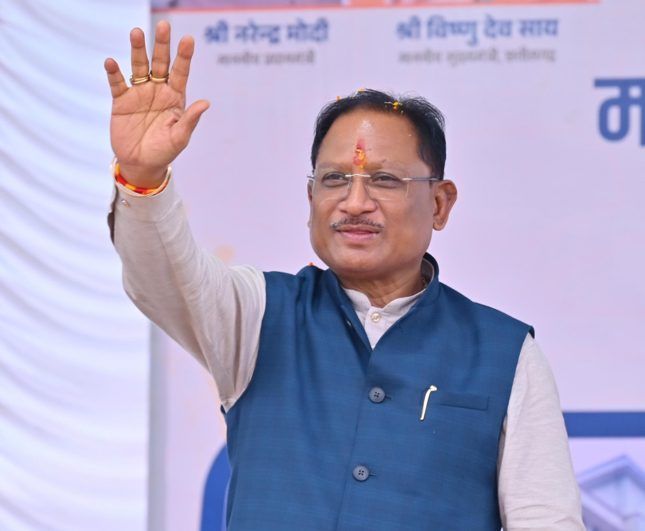 रायपुर : मुख्यमंत्री श्री विष्णुदेव साय के नेतृत्व में सड़क अधोसंरचना को मजबूती, कांसाबेल-बगीचा मार्ग उन्नयन कार्य की निविदा प्रक्रिया पूर्ण