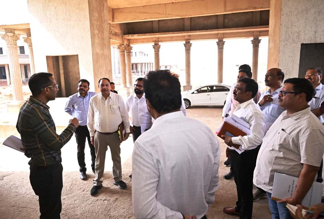 रायपुर : विधानसभा को ‘पेपरलेस’ करने के कार्यों में आएगी तेजी