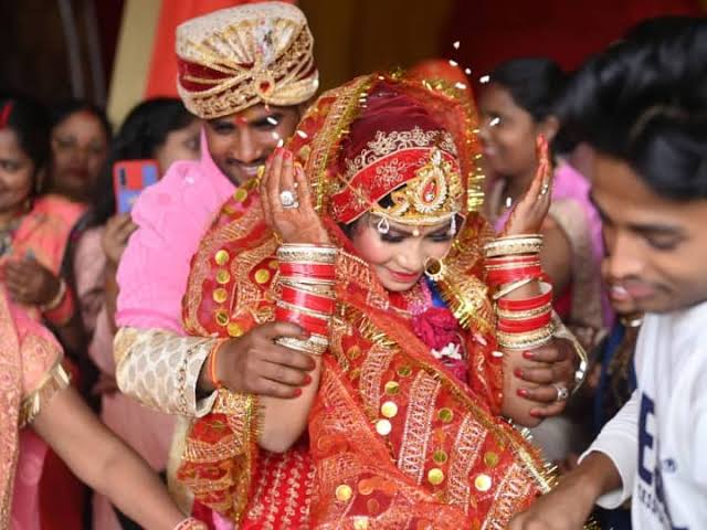 रायपुर : मुख्यमंत्री कन्या विवाह योजना : प्रदेश भर में गूंजीं शहनाइयां, 1385 जोड़े बंधे परिणय सूत्र में