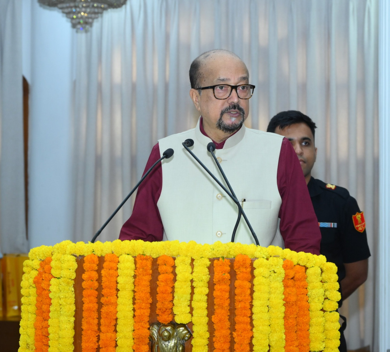 रायपुर : जीवन में ऐसा कार्य करें जिसमें केवल पाना नहीं, समाज को कुछ देना हो- राज्यपाल श्री रमेन डेका