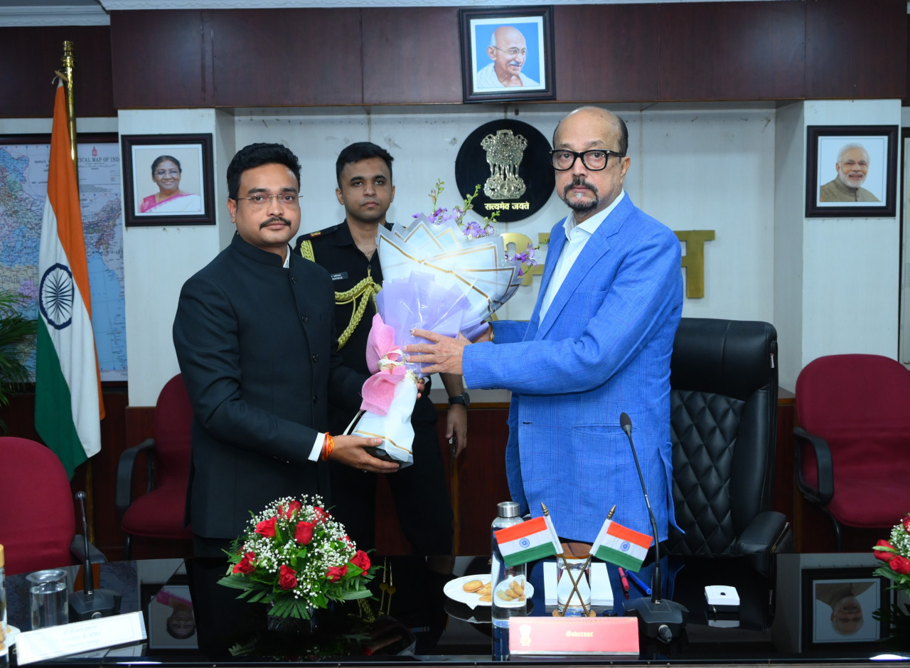 रायपुर : पर्यावरण संरक्षण और जलवायु परिवर्तन जैसी वैश्विक चुनौतियों से निपटने में वन अधिकारियों की महत्वपूर्ण भूमिका-राज्यपाल श्री रमेन डेका