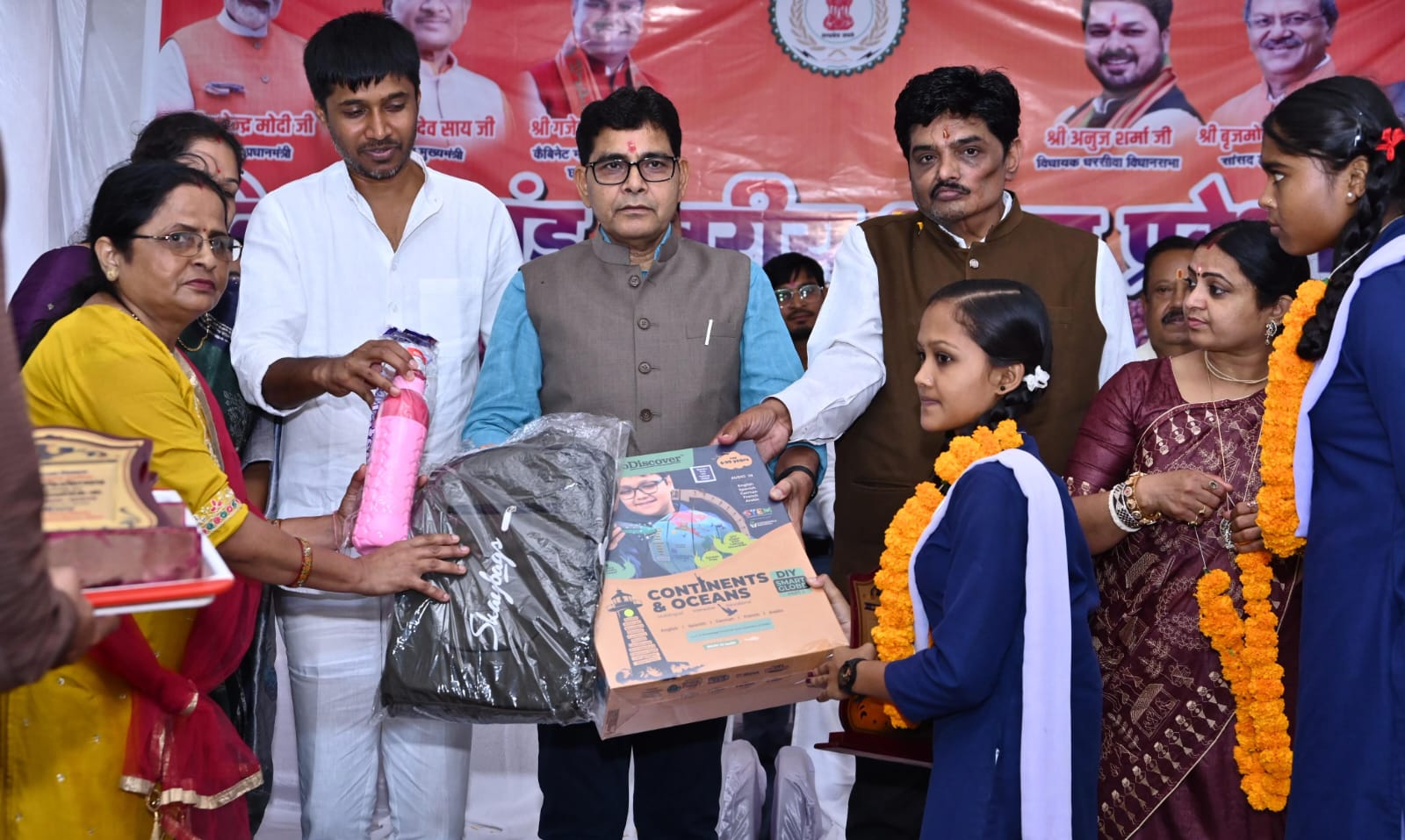 ​शिक्षा के साथ संस्कारों का समावेश ही समृद्ध छत्तीसगढ़ की नींव – राजस्व मंत्री श्री टंक राम वर्मा