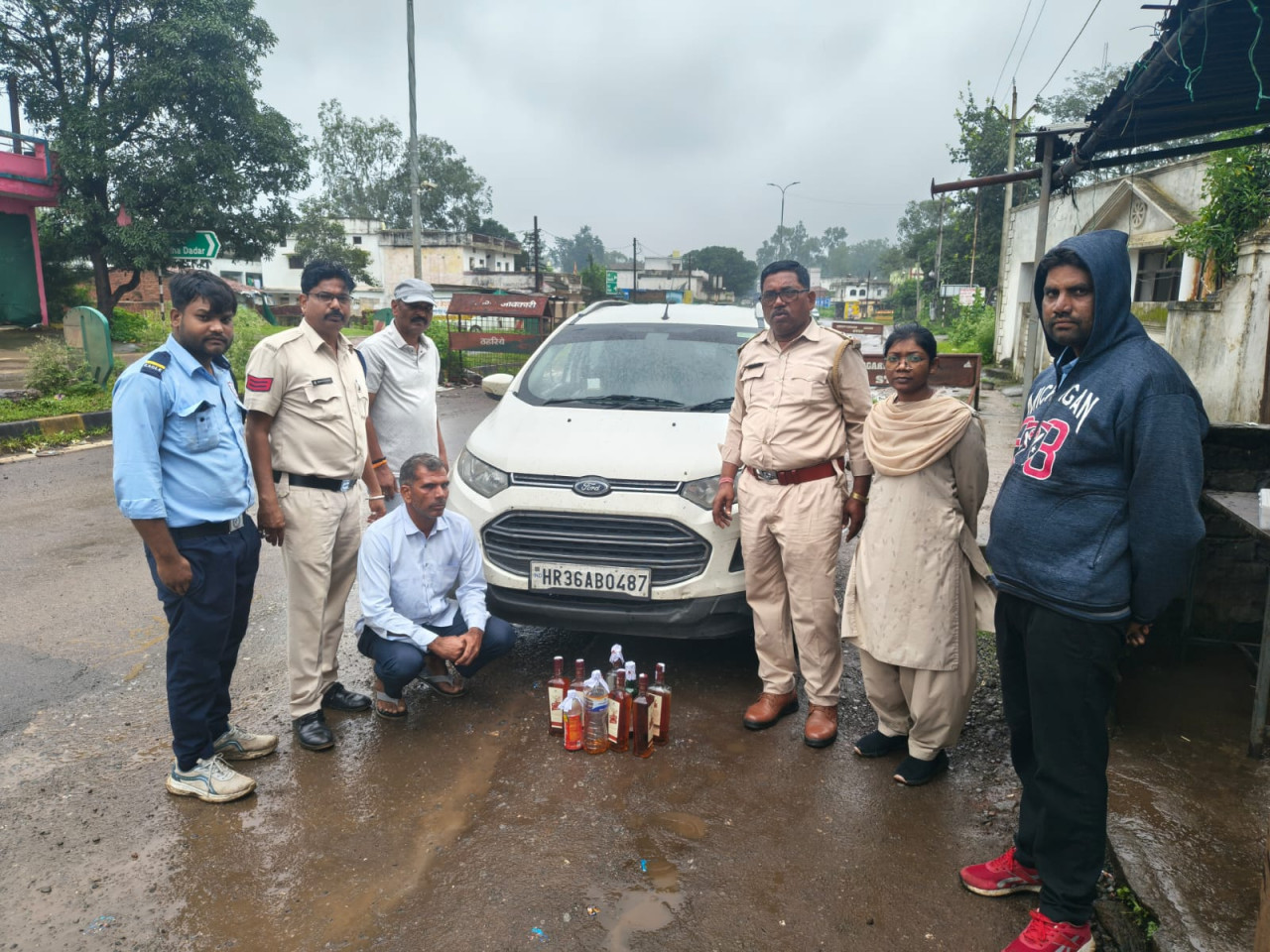 रायपुर : हरियाणा प्रांत की शराब तस्करी एवं कच्ची महुआ शराब के विक्रय पर आबकारी विभाग की कार्रवाई