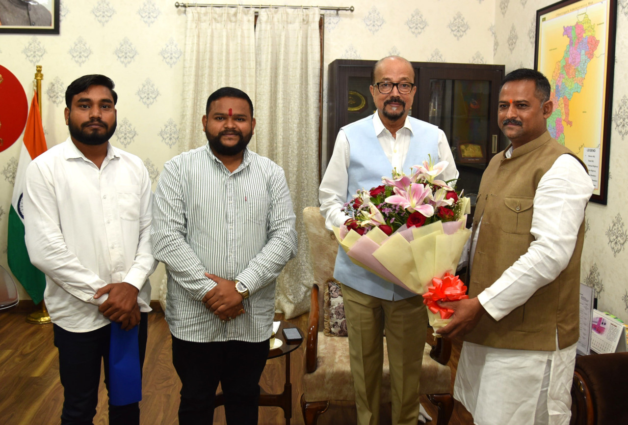 रायपुर : राज्यपाल श्री रमेन डेका से अखिल भारतीय कुर्मी क्षत्रिय महासभा के प्रतिनिधिमंडल की सौजन्य मुलाकात