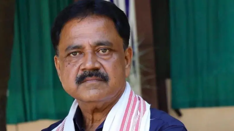 मुख्यमंत्री हेमंत सोरेन के क़रीबी और झारखंड सरकार के कैबिनेट मंत्री सुदिव्य कुमार सोनू का शनिवार देर रात दिल का दौरा पड़ने से अचानक निधन हुआ